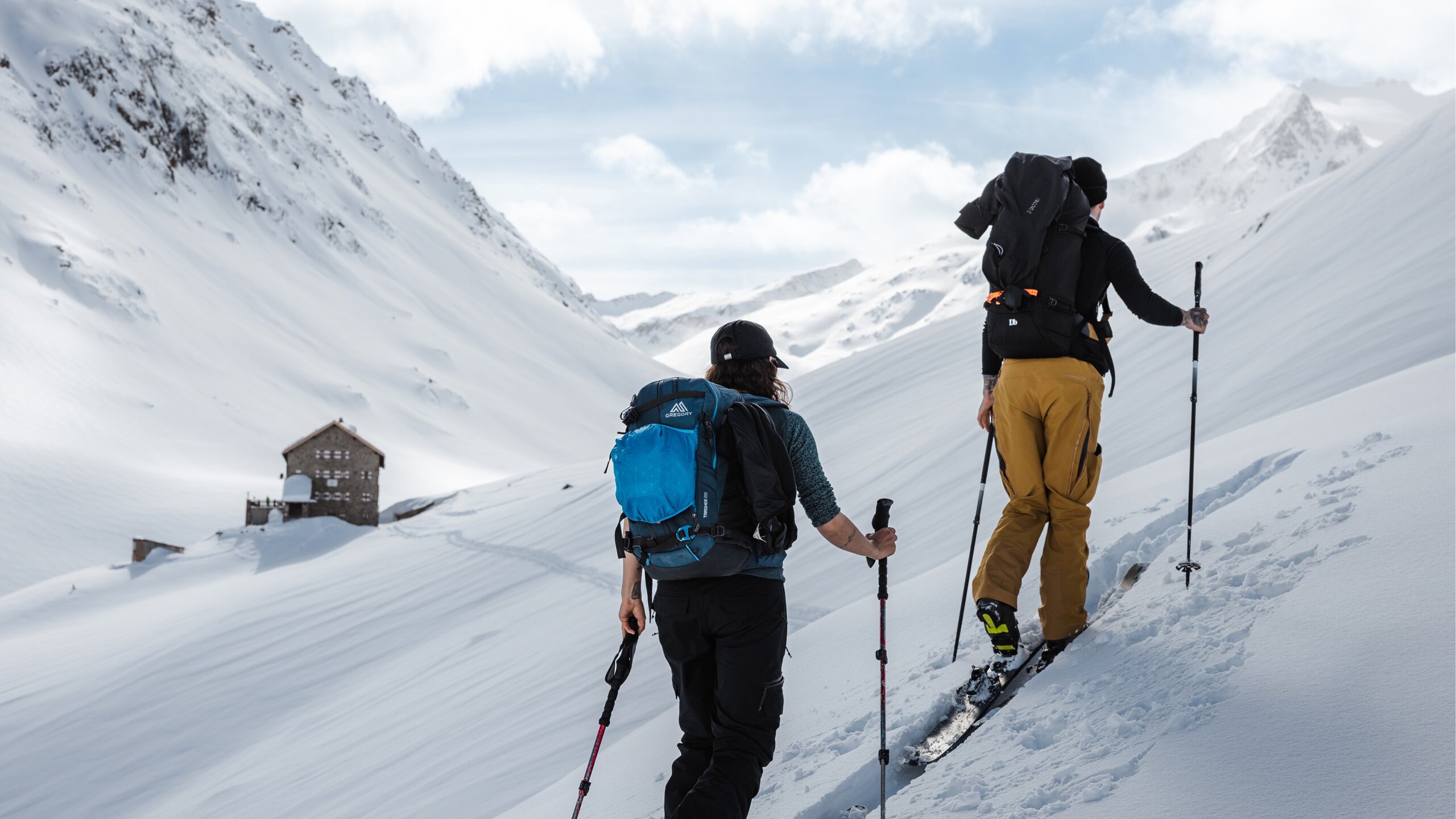 Unterwegs bei Freeride- und Skitouren im Ötztal 