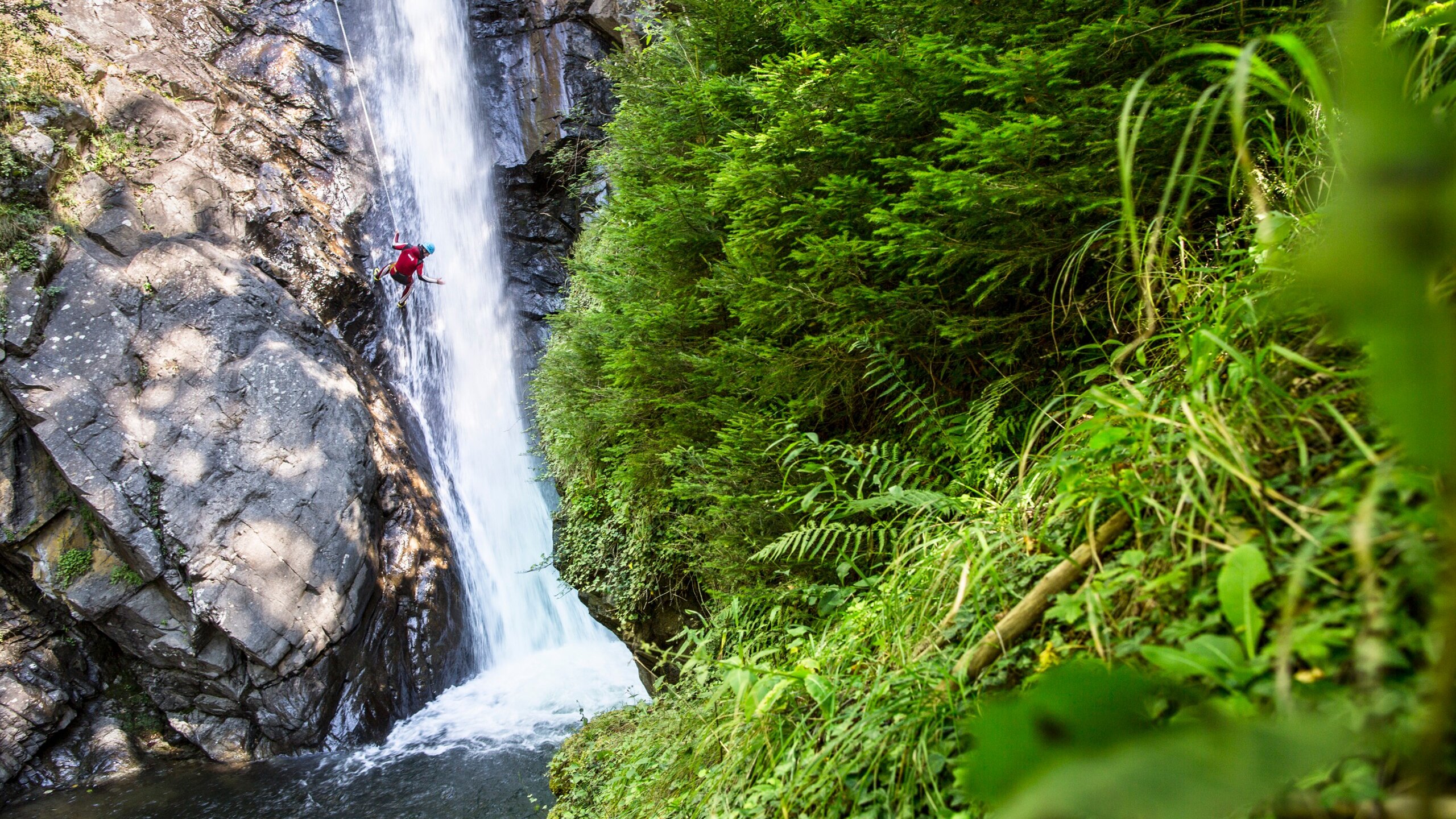 Action pur beim Rafting und Canyoning im Ötztal 